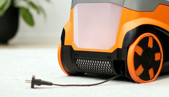 Pet&Family Parquet Pro, длинный шнур обеспечивает большой радиус действия для удобной уборки и сматывается автоматически