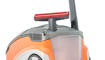 THOMAS Pet&Family, насадки для мягкой мебели и для труднодоступных мест закреплены на корпусе для удобной уборки