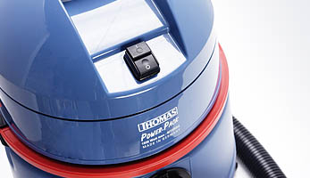 Универсальный пылесос THOMAS Power Pack 1620C, верхняя часть корпуса и кнопки управления