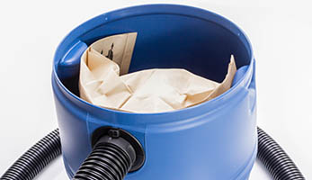 Универсальный пылесос THOMAS серии Power Pack с бумажным мешком-пылесборником, установленным внутри корпуса 