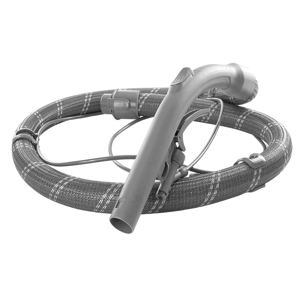 THOMAS Pet&Family Parquet Pro, прочный кордовый шланг и закрепленная на нем трубка подачи моющего раствора с пистолетом