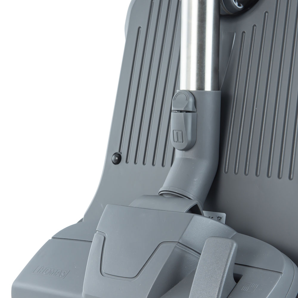 THOMAS DryBOX+AquaBOX Cat&Dog, convenient mounting of a telescopic tube with a nozzle on the body for parking